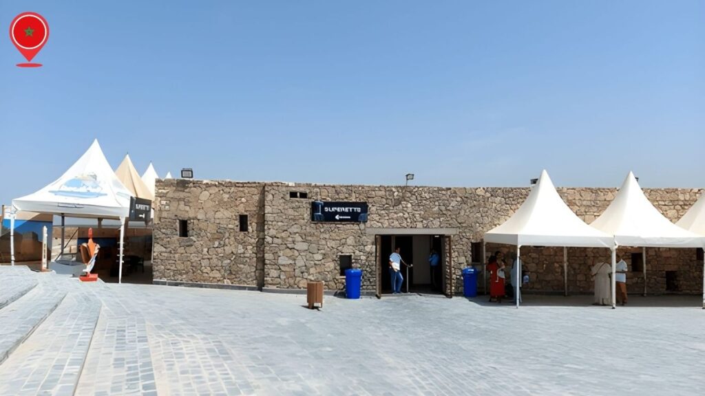 éléphérique Agadir Oufella en montée vers la Kasbah avec vue sur Agadir