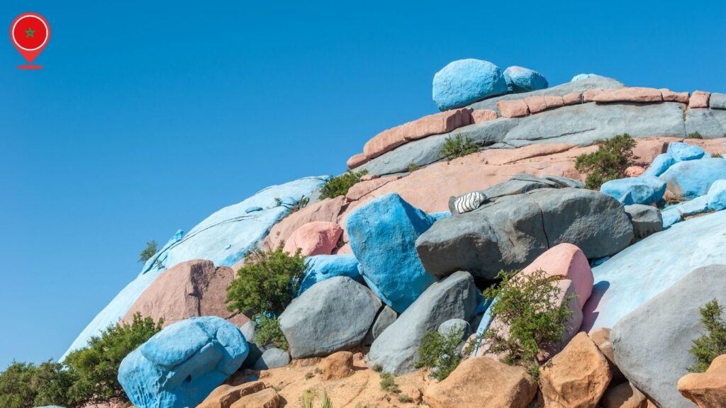 Roches peintes de Tafraoute, œuvre de Jean Véram