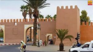 Mehr über den Artikel erfahren Tiznit und Tafraoute: Wo Marokkos Seele im Anti-Atlas erwacht